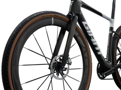 GIANT Revolt Advanced SL 0 Raw Carbon/Prism Pearl M Produktbild 2
