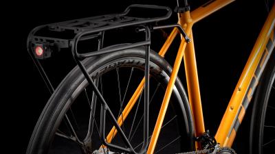 Trek Domane AL 5 54 Lithium Grey to Crimson Fade Produktbild 24