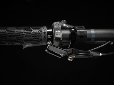 Trek FUEL EXe 9.5 Deore EU L Matte Dnister Black Produktbild 4