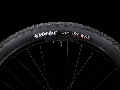 Trek Marlin 8 S 27.5 Crimson Produktbild 5