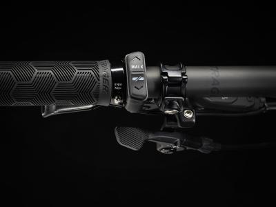  FUEL EXe 9.8 GX AXS EU M Deep Smoke Produktbild 16