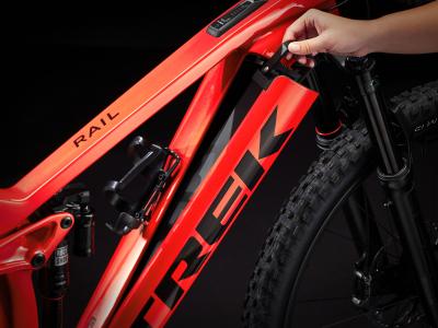 Trek Rail 9.8 XT EU L Lava Produktbild 16