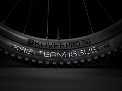 Trek Supercaliber 9.8 XT XL Matte Raw Carbon/Gloss Trek Produktbild 20