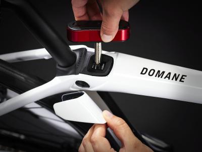 Trek Domane SLR 7 54 Crystal White Produktbild 20