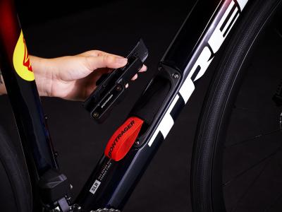 Trek Domane SLR 6 56 Metallic Red Smoke to Blue Smoke F Produktbild 16