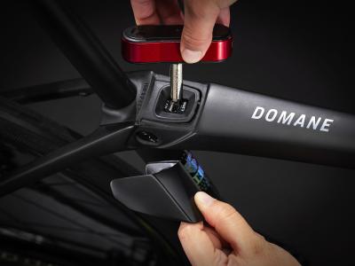 Trek Domane SLR 9 47 Deep Smoke Produktbild 20