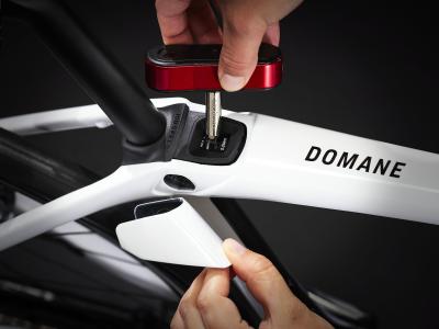 Trek Domane SLR 9 56 Crystal White Produktbild 20
