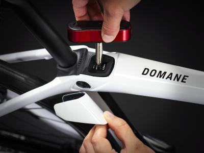 Trek Domane SLR 9 AXS 47 Crystal White Produktbild 20