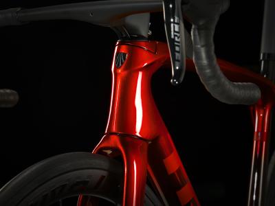 Trek Emonda SLR 7 AXS 54 Metallic Red Smoke to Red Carb Produktbild 15