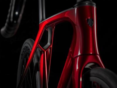 Trek Madone SLR 6 AXS 50 Metallic Red Smoke to Red Carb Produktbild 16