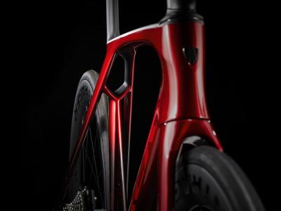 Trek Madone SLR 7 AXS 50 Metallic Red Smoke to Red Carb Produktbild 16