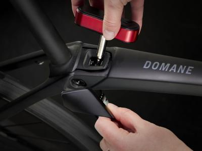 Trek Domane SL 5 62 Matte Deep Smoke Produktbild 8