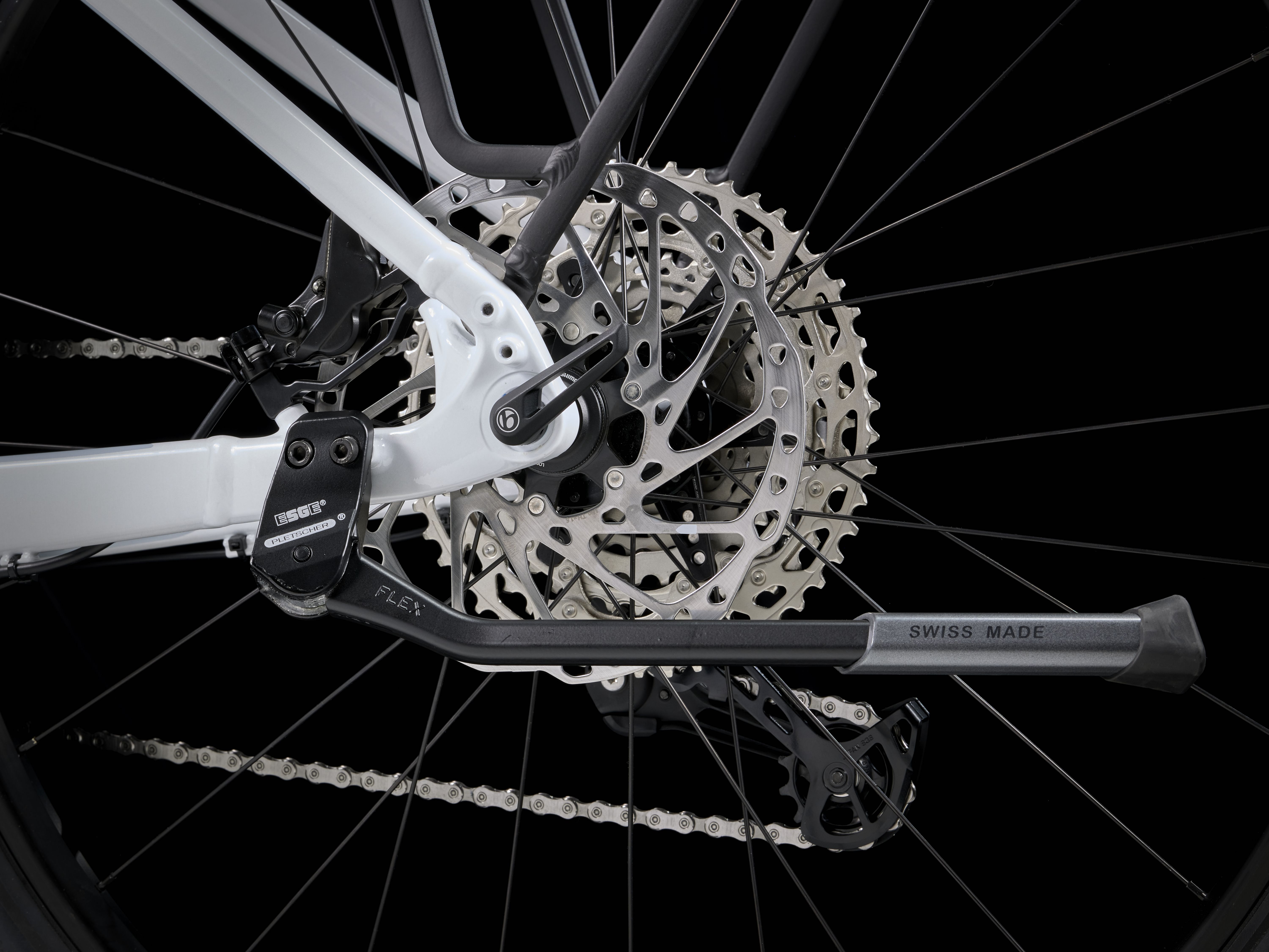 Trek Powerfly Sport 5 EQ S 27.5 White Prismatic/Plasma Produktbild 20