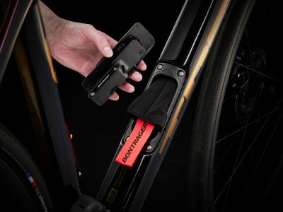 Trek Domane SLR 7 AXS 47 Axinite Flip/Trek Black Produktbild 16