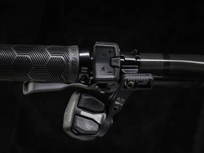 Trek Rail 9.9 XO AXS EU XL Lava Produktbild 18