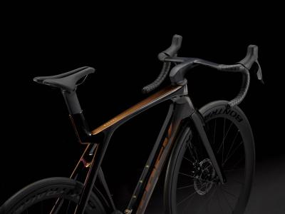 Trek Madone SLR 6 AXS 56 Axinite Flip/Trek Black Produktbild 14