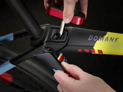 Trek Domane SLR 6 AXS 58 Trek Black Produktbild 20