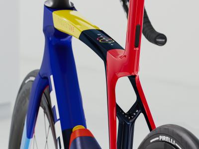 Trek Madone SLR 9 AXS XS Team Replica Produktbild 3