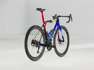 Trek Madone SLR 9 L Team Replica Produktbild 1