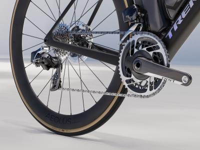 Trek MADONE SLR 8 AXS S Matte Carbon Smoke/Prismatic Pe Produktbild 11