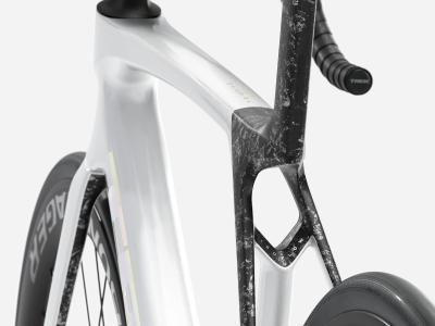  Madone SL 6 AXS M Gloss Crystal White/Matte Deep S Produktbild 3