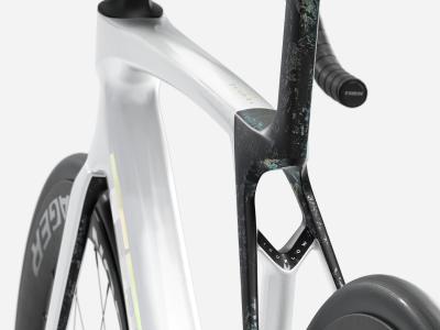 Trek Madone SL 7 XL Gloss Crystal White/Matte Deep Smok Produktbild 3