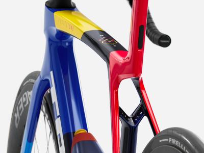Trek Madone SLR 7 AXS S Team Replica Produktbild 3