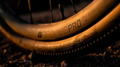 Bontrager Vorderrad Bontrager Aeolus Pro3V 700Disc TLR 12T B Produktbild 16