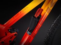 Trek Top Fuel 9.8 XT M Marigold to Red to Purple Abyss